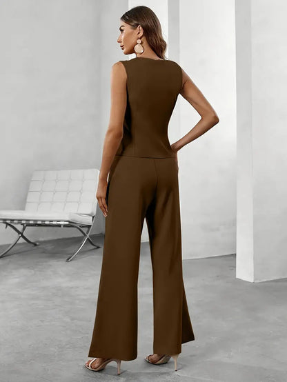 Clara Women's Tailored Set | Structured Silhouette, Elegant Design 4