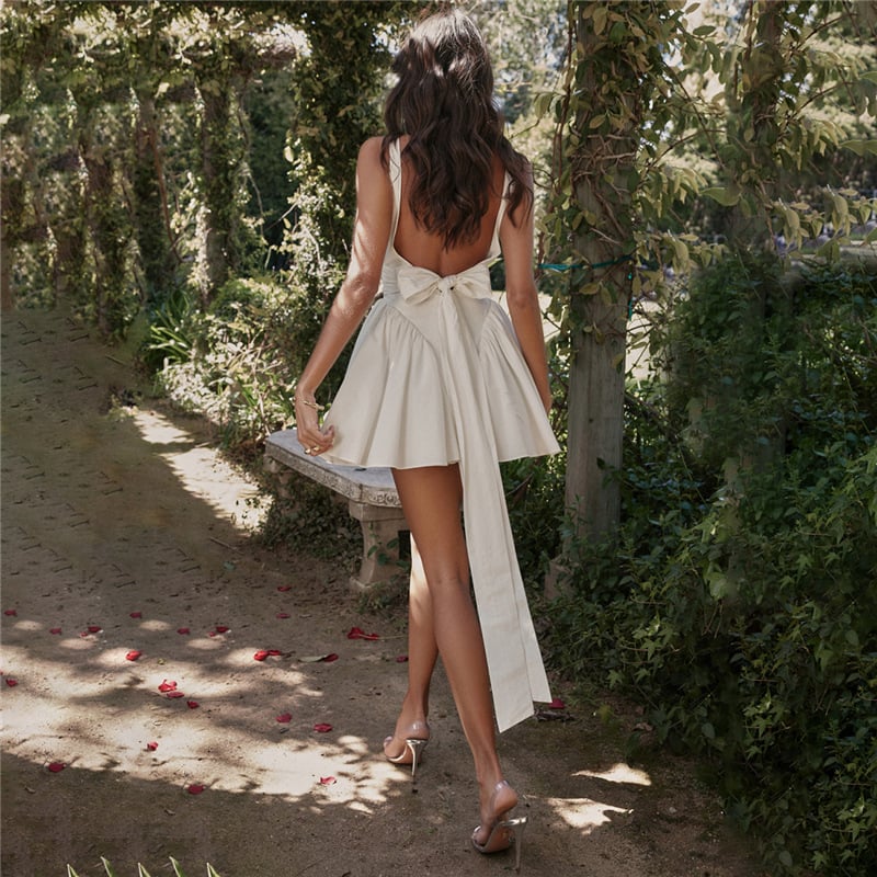 White backless mini dress with bow – Melara – Everly House White backless mini dress with bow – Melara – Everly House